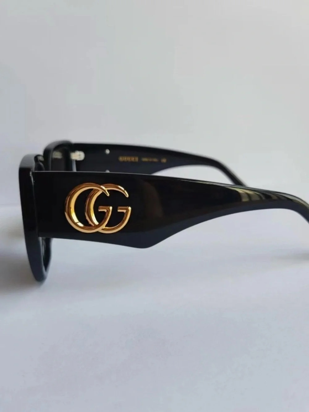 Gucci Women Black Oversized Square Sunglasses New with Box!